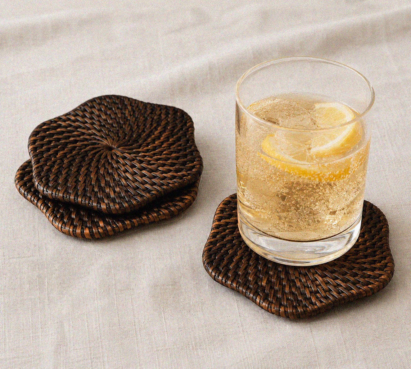 Handwoven Scallop Rattan Coaster (Dark Brown) Straw Drink