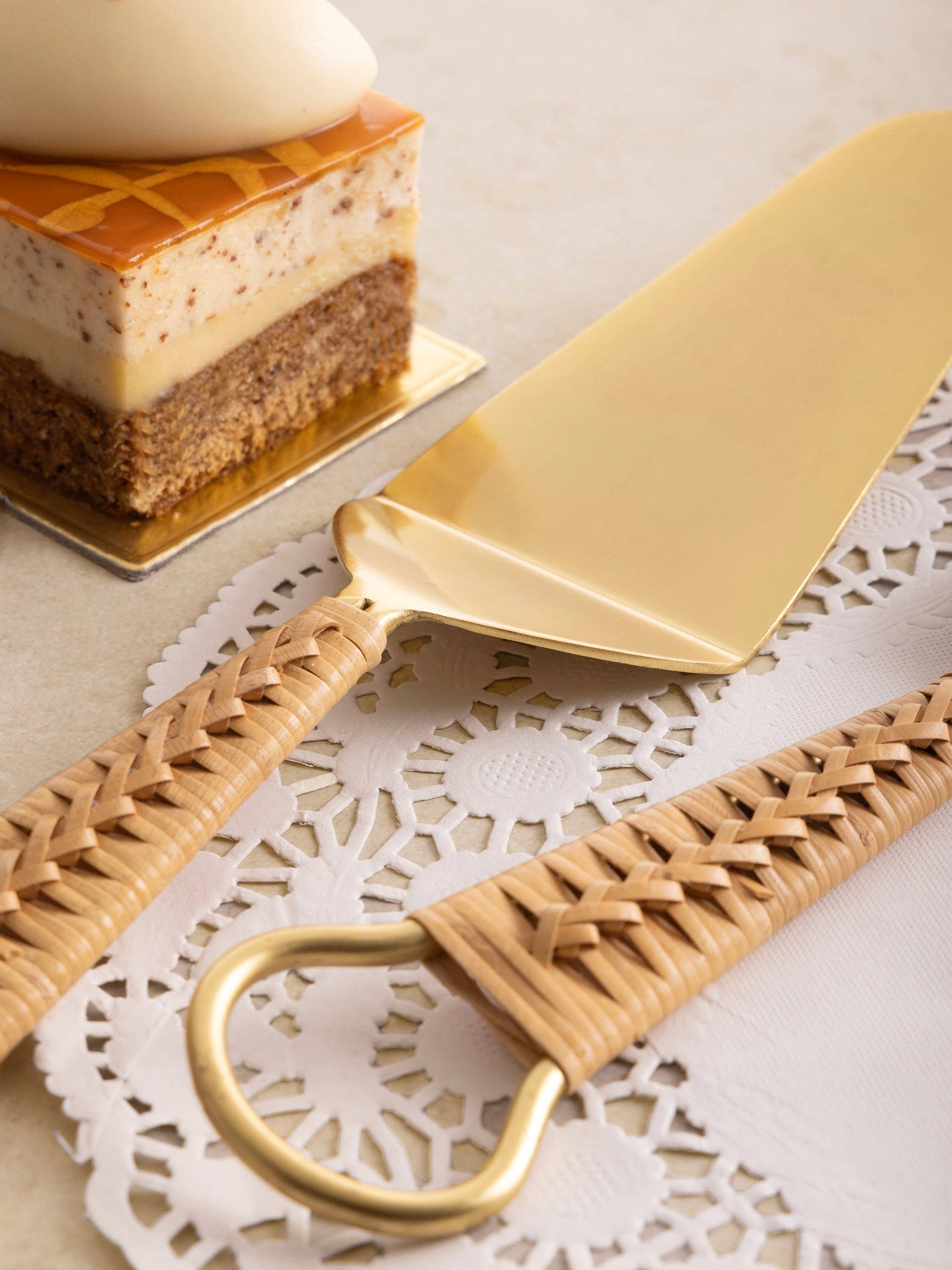 Helsinki Rattan Cake Servers Set