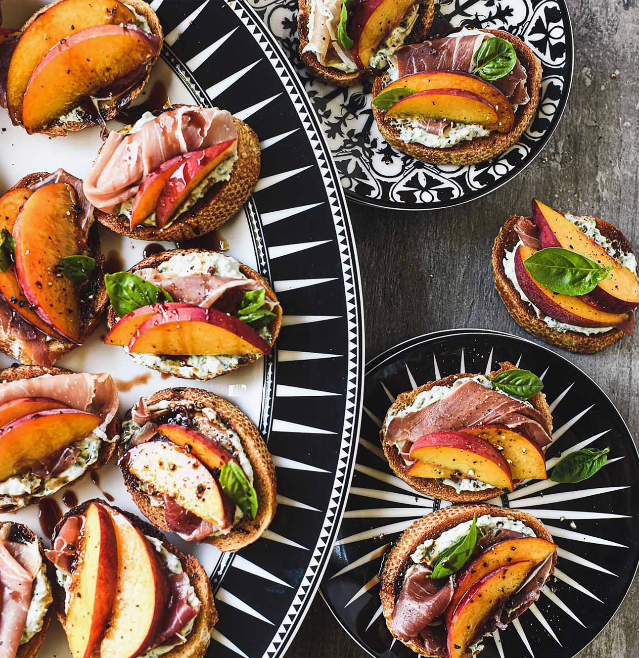 Marrakech Large Oval Rimmed Platter